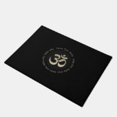 YOGAFauxグリッターOmシンボル ドアマット (アングル)