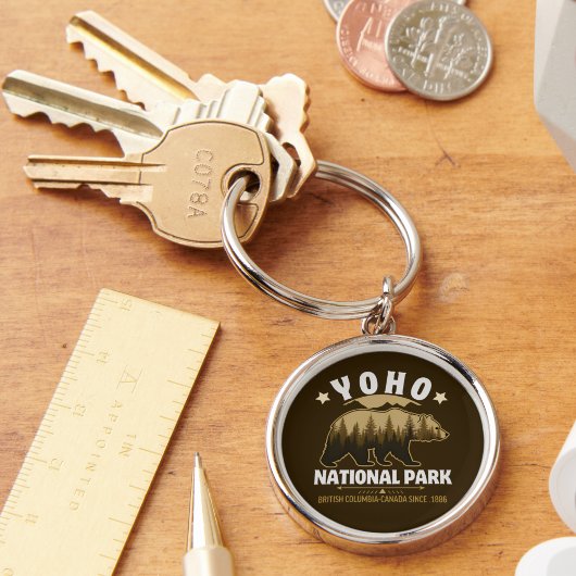 Yoho National Park Canada – Bear & Forest Landscap キーホルダー