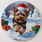 Yorkipoo Running in Snow with Christmas Hat 缶バッジ (正面)