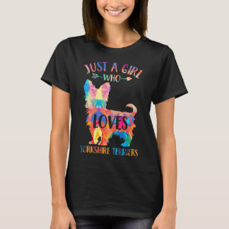 Yorkshire Terを愛する女の子だけの犬の恋人ギフト Tシャツ