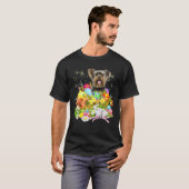 Yorkshire Terrier Bunny Dog With Easter Eggs Baske Tシャツ (正面フル)