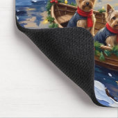 Yorkshire Terrier Christmas Boat Holiday マウスパッド (コーナー)