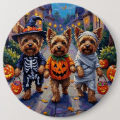 Yorkshire Terrier Dogs in Halloween Costumes 缶バッジ (正面)