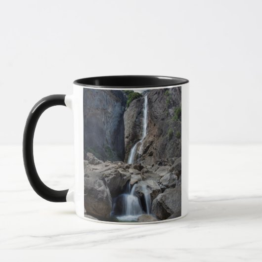 Yosemite Fallsを下げて下さい マグカップ (左)
