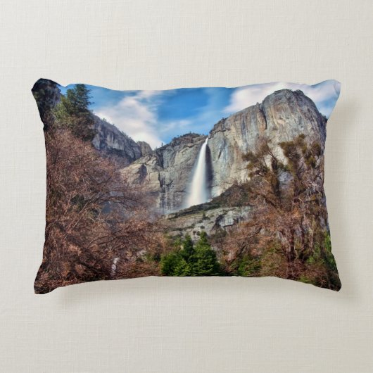 Yosemite Falls アクセントクッション (正面)