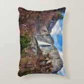 Yosemite Falls アクセントクッション (正面(垂直))