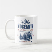 Yosemite National Park Vintage Bear T-Shirt コーヒーマグカップ (左)