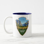 Yosemite Valley Yosemite National Park Arrowhead ツートーンマグカップ (左)