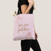 You Are Golden | Pink Aesthetic Floral Design トートバッグ (クローズアップ)