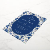 You Are Invited Elegant Blue Floral 箔招待状 (回転した状態)