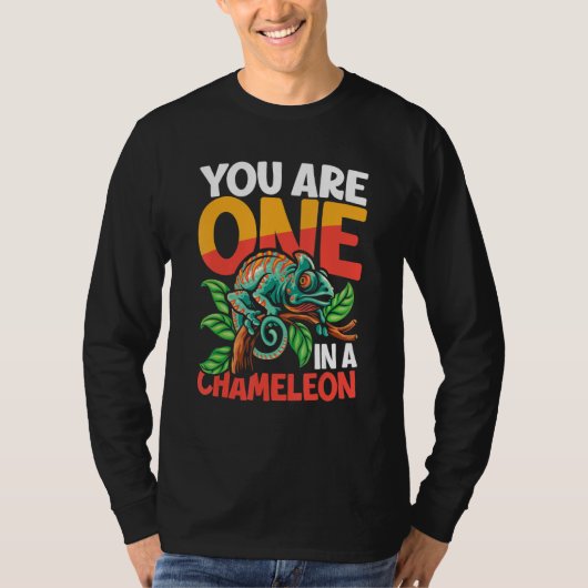 You Are One In A Chameleon for Lizard Pet Tシャツ (正面)