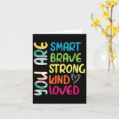 You Are Smart Brave Strong Kind Loved Motivation T カード (黄色い花)