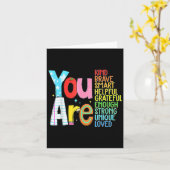 You Are Smart Brave Strong Kind Loved Motivation T カード (黄色い花)