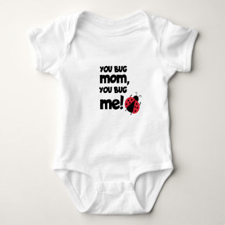 You Bug Mom, You Bug Me – Ladybug Baby Design ベビーボディスーツ