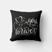 YOU FOREVER VALENTINESのデイギフトアイディア クッション (正面)