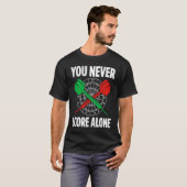 You Never Scores Alone Darts Player Dart Game 2 Tシャツ (正面フル)