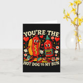 You’re The Hot Dog To My Bun Funny Valentine Coupl カード (黄色い花)