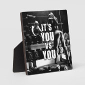 YOU vs YOU – 女性のトレーニング やる気を起こさせる フォトプラーク (正面)