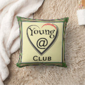 Young at Heart Club Throw Pillow クッション (ブランケット)