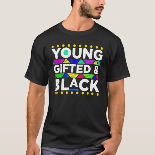Young Black4黒a女の子の魔法と黒の歴史 Tシャツ (正面)