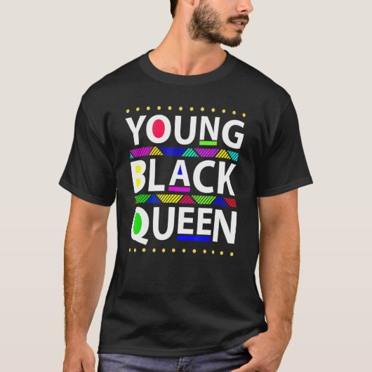 Young Black Queen Black History Month Girls Kids Tシャツ (正面)