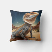 Young Frill-necked Lizard Wildlife Scene クッション (裏面)