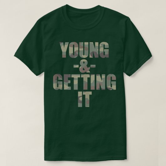 Young & Gettin' It, おもしろい College Attitude Gr Tシャツ (デザイン正面)