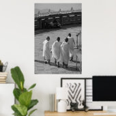 Young Monks, Golden Rock Temple, Myanmar ポスター (ホームオフィス)
