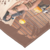 Young Native American Posing on Wood Wall テーブルクロス (アングル)