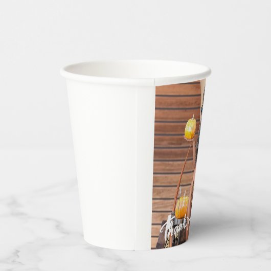 Young Native American Posing on Wood Wall 紙コップ (右)