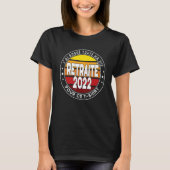 Young Retired   Work Colleague 2022 Sunset Tシャツ (正面)