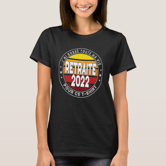 Young Retired   Work Colleague 2022 Sunset Tシャツ (正面)