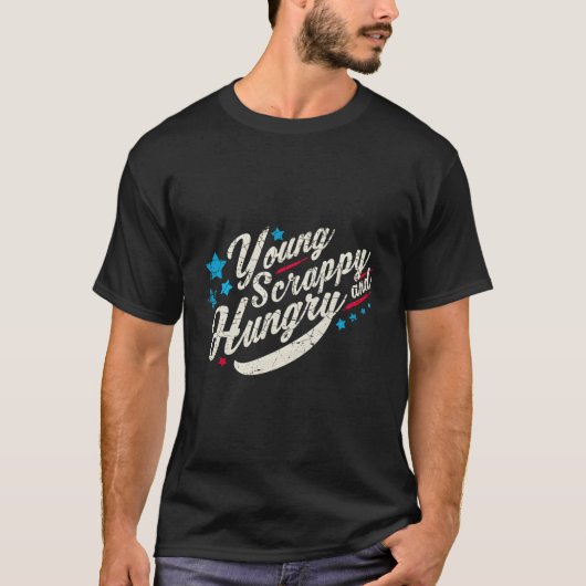 Young Scrappyと空腹のシャツUsa Holidays Gift T Tシャツ (正面)