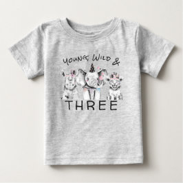 Young Wild & Three | 3歳の誕生日Tシャツ ベビーTシャツ