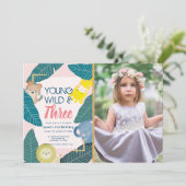 Young Wild & Three Animal Girlフォト誕生日 招待状 (スタンド正面)