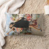 Young Woman Celebrating Victory (Vincenzo Irolli) ランバークッション (ブランケット)