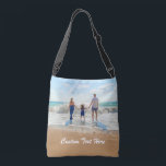 Your Photo Crossbodyバッグとカスタム文字 クロスボディバッグ<br><div class="desc">写真カスタムと文字クロスボディーバッグまたはトートバッグ – あなた自身のデザインユニーク – 家族/友人や個人的なギフト – あなたのテキストと写真を追加 – カスタマイズツールで要素のサイズ変更と移動!フォント/サイズ/カラーを選択!Good Luck - Be Happy :)</div>