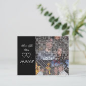 YOUR PHOTOSで日付を保存 – 案内ポストカード (スタンド正面)