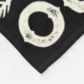 You're Never Too Old To Play Outside Mountain Hiki フリースブランケット (角)