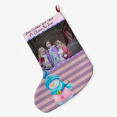 YourPic/文字パープルピンクローズ金ゴールドストライプ雪だるま ラージクリスマスストッキング (裏面 (吊り時))