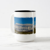 Yucaipaの谷の冬 ツートーンマグカップ (正面左)