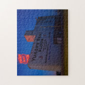 Yukon' Best Flour Mill Neon Sign At Dusk ジグソーパズル (縦)