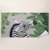 Zebra amongst Leaves ビーチタオル (正面)