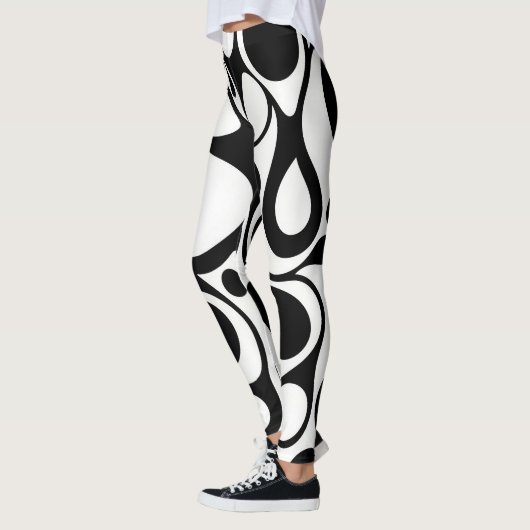 Zebra gone wrong Leggings レギンス (左)