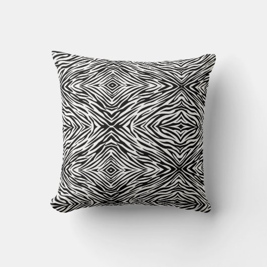 Zebra Print Throw Pillow クッション (正面)