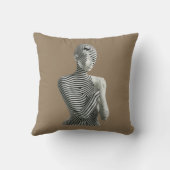 Zebra Woman クッション (裏面)