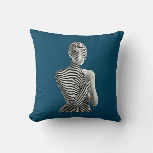 Zebra Woman Throw Pillow クッション (正面)