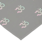 Zen Omシンボルパターンパステルピンク緑グレー ショートテーブルランナー (コーナー)