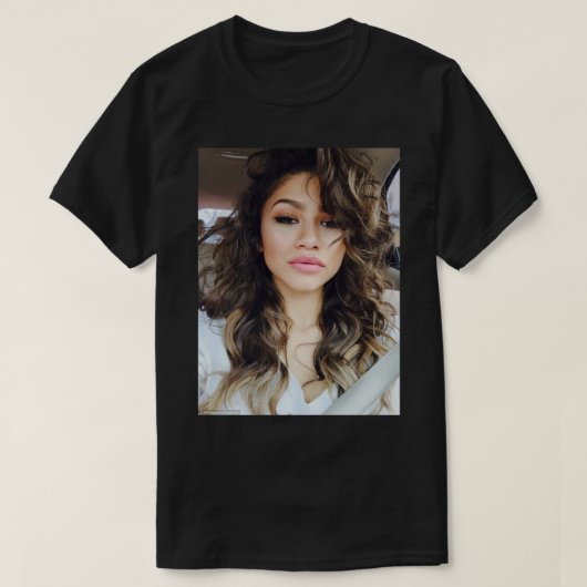 ZENDAYA Classic T-Shirt Tシャツ (デザイン正面)