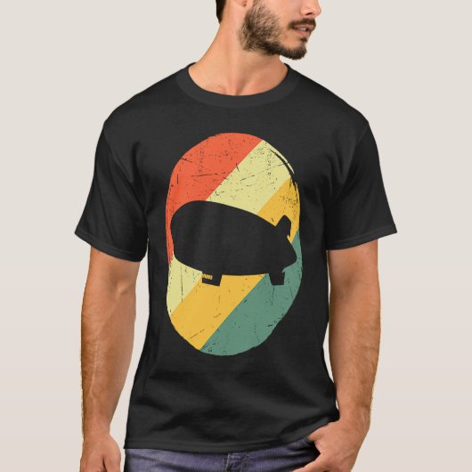 Zeppelin Retro Vintage Sunset Dirigible Airship Tシャツ (正面)